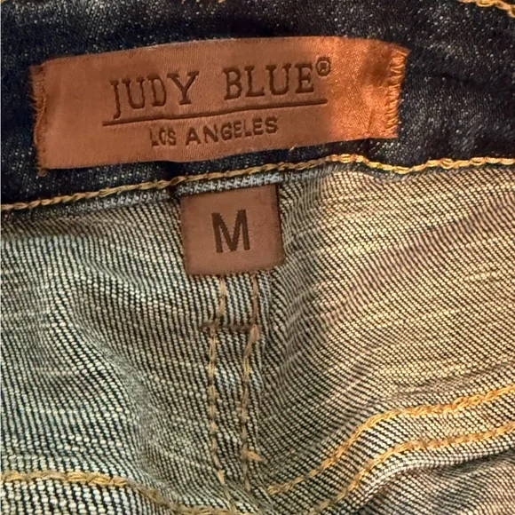 Judy Blue Fresh Bloom Tummy Control High Rise Raw Hem Jean Short size Medium - Picture 7 of 9